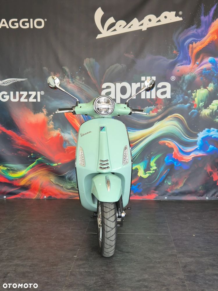 Vespa Primavera - 2