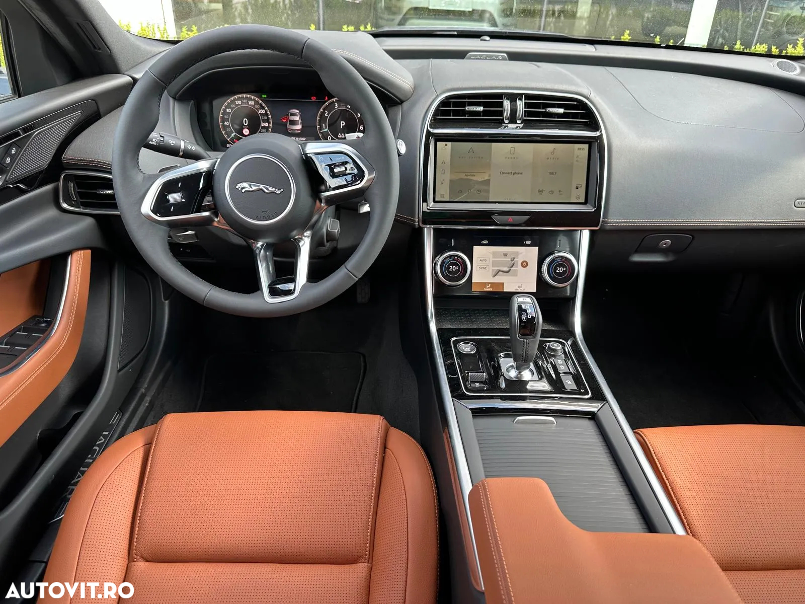 Jaguar XE P250 RWD R-Dynamic BLACK - 5