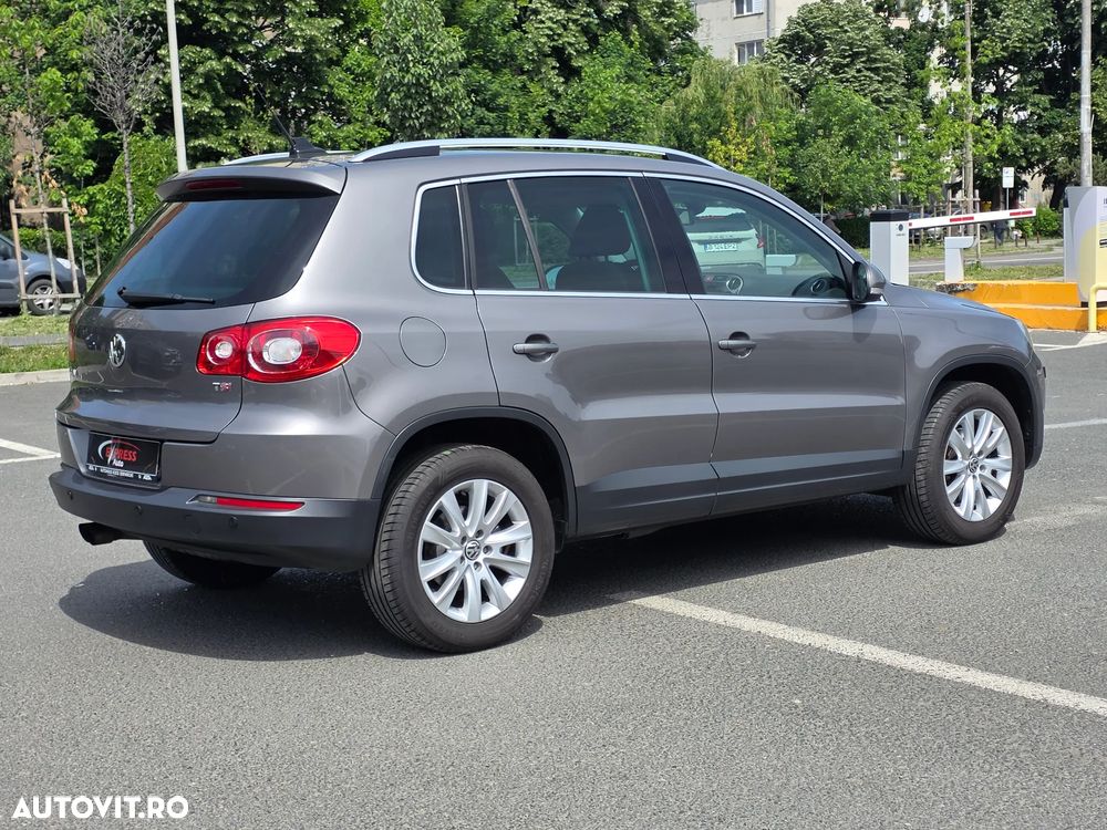 Volkswagen Tiguan - 4