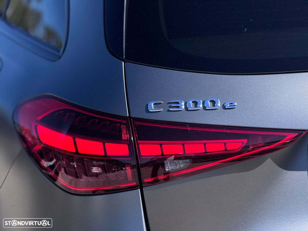 Mercedes-Benz C 300 e T 9G-TRONIC AMG Line - 24