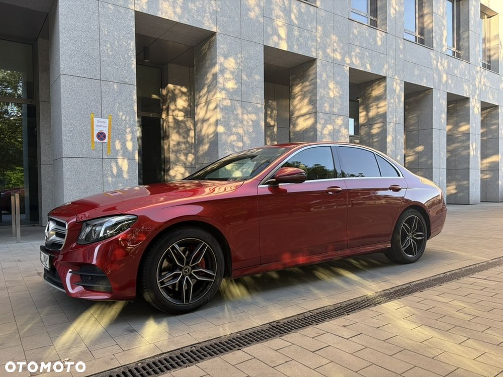 Mercedes-Benz Klasa E 220 d 4-Matic Business Edition 9G-TRONIC - 2