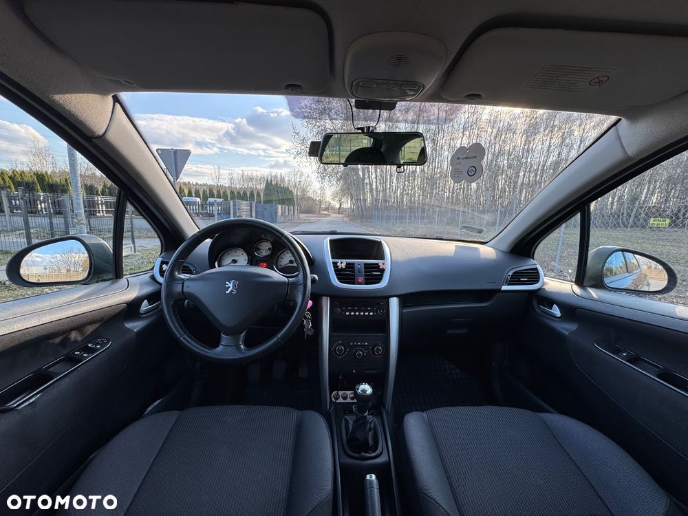 Peugeot 207 1.4 HDi Presence - 5