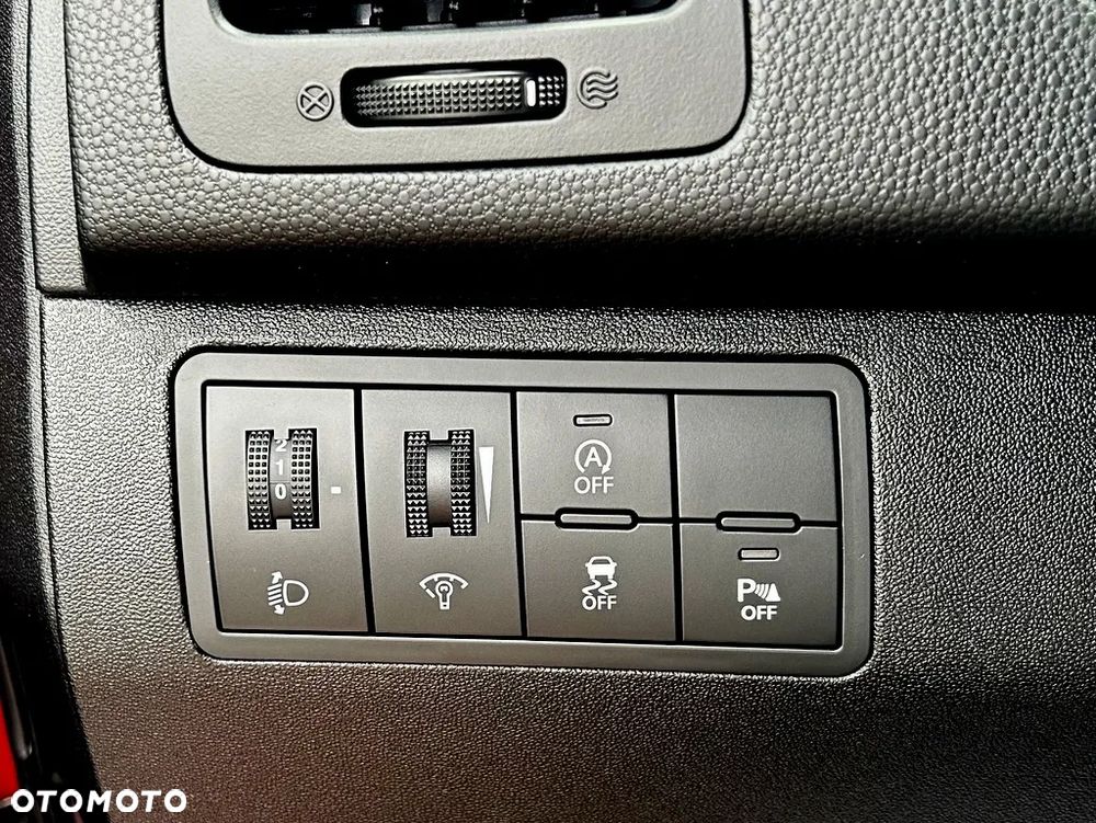 Kia Venga - 10