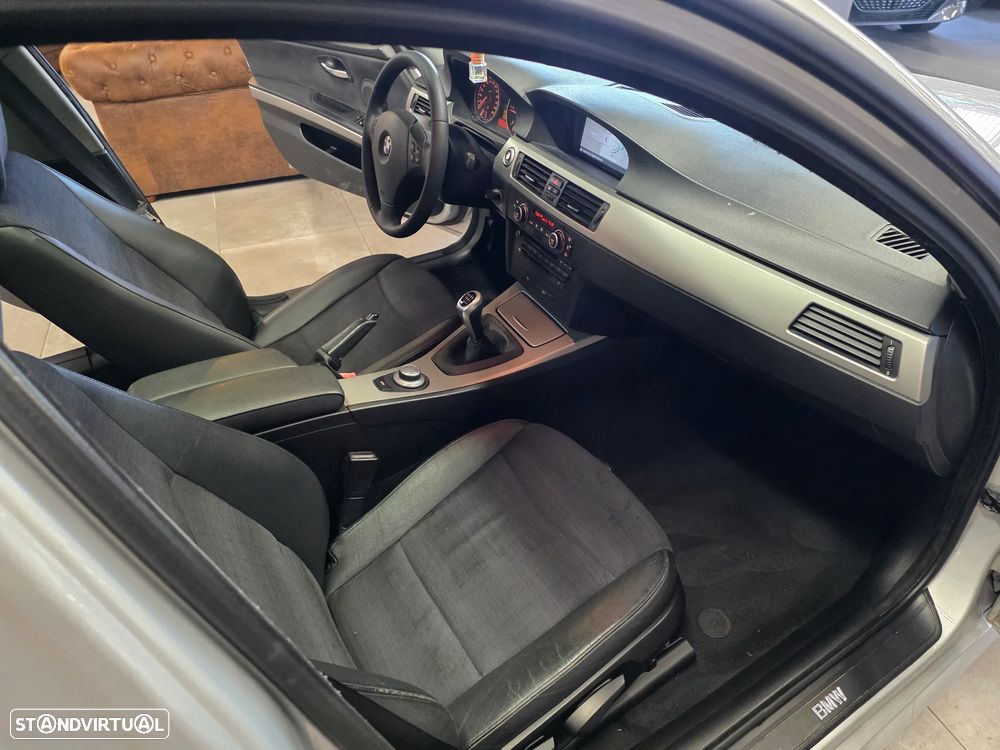 BMW 320 d Navigation - 28