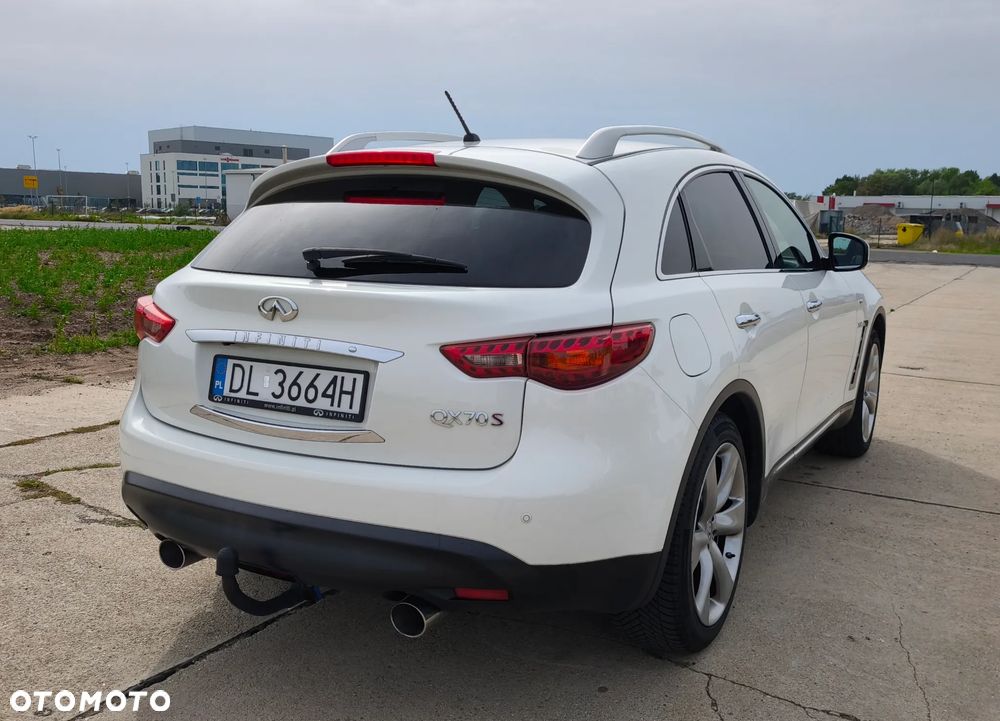 Infiniti QX70 3.0d S Premium - 28