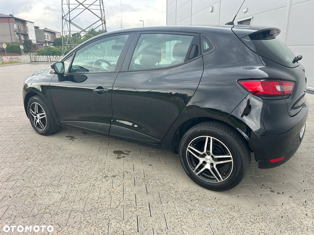 Renault Clio 1.2 16V 75 Business - 18