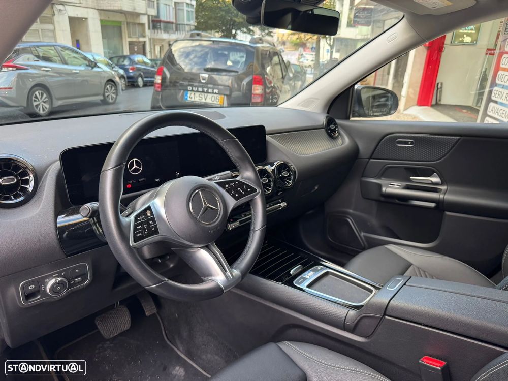 Mercedes-Benz GLA 180 d - 2