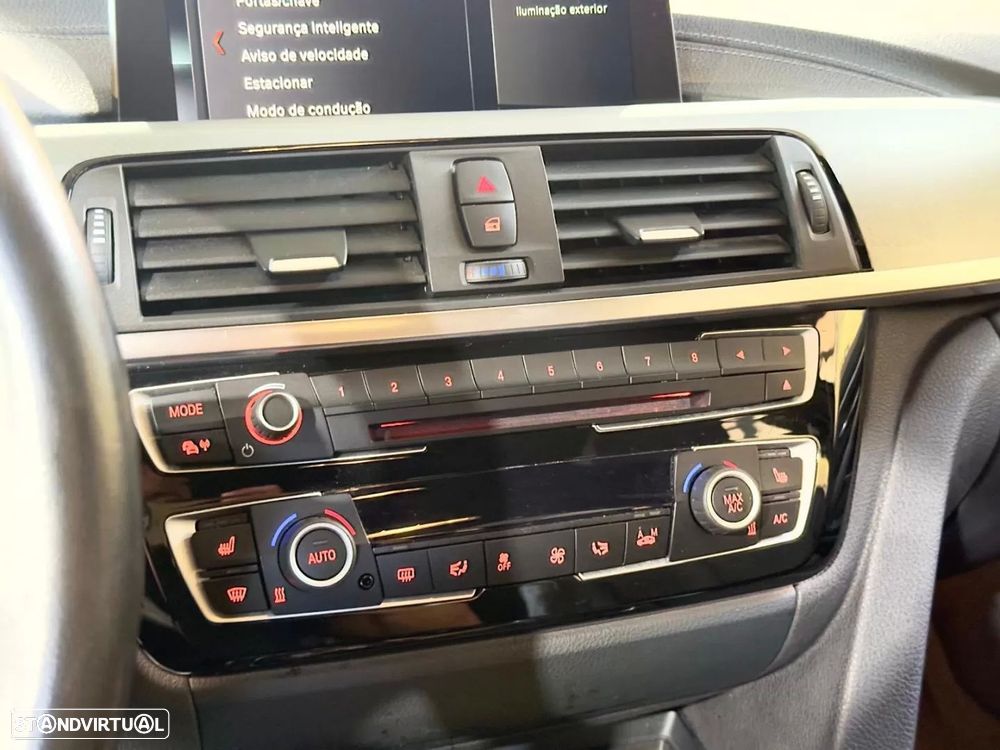 BMW 320 d Touring Aut. Efficient Dynamics Edition Sport Line - 30