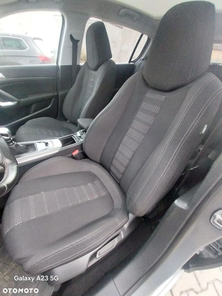 Peugeot 308 - 15
