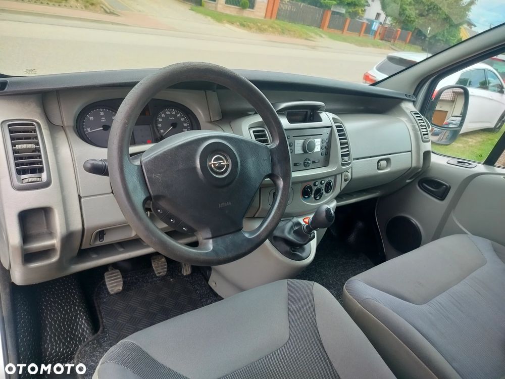 Opel Vivaro - 13