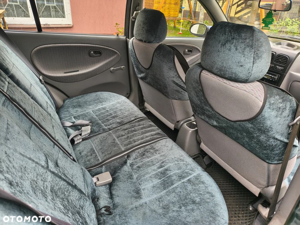Kia Rio 1.3 RS - 11