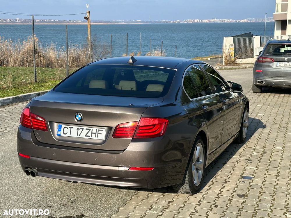 BMW Seria 5 520d Efficient Dynamics Edition - 10