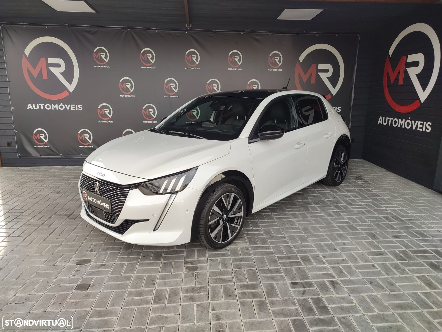 Peugeot 208 1.5 BlueHDi GT - 2