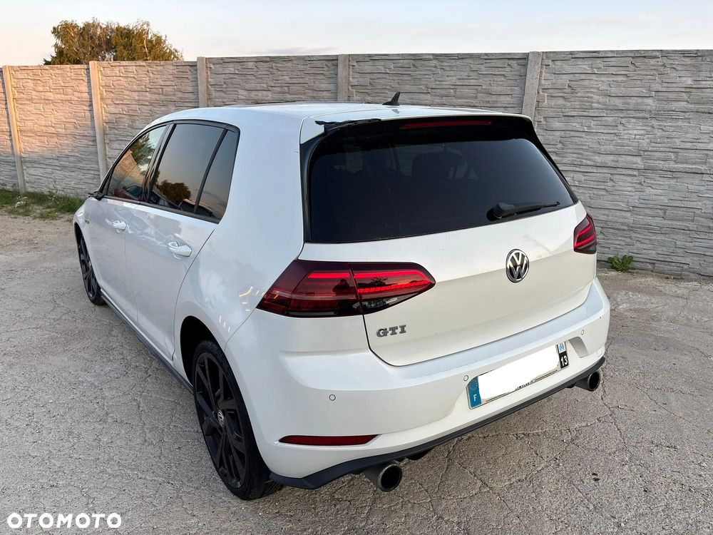 Volkswagen Golf GTI (BlueMotion Technology) DSG - 34