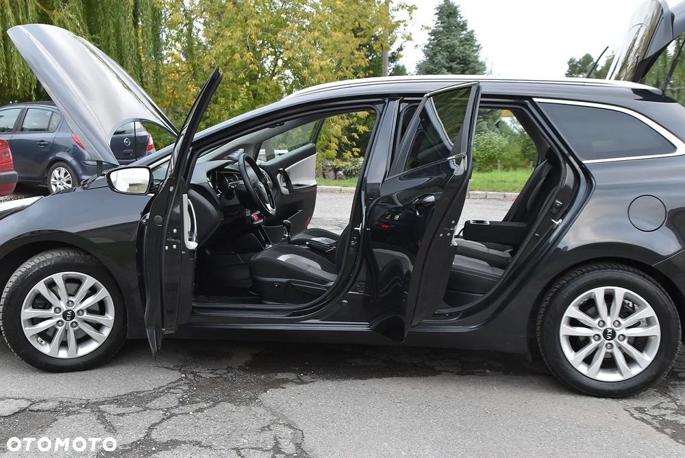 Kia Ceed - 9