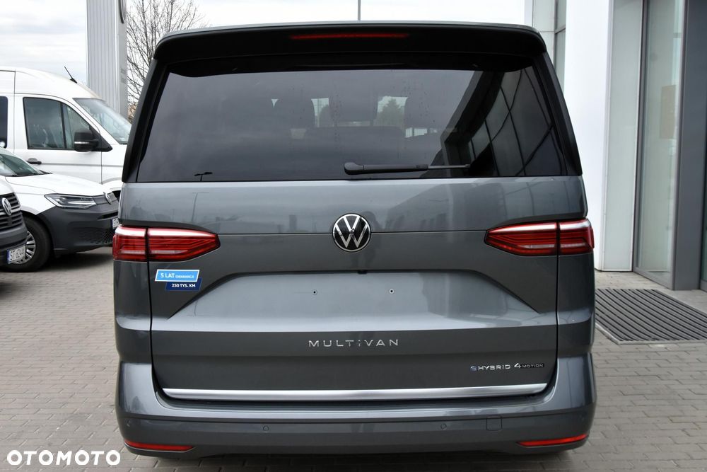 Volkswagen Multivan - 7