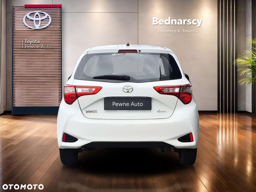 Toyota Yaris - 4
