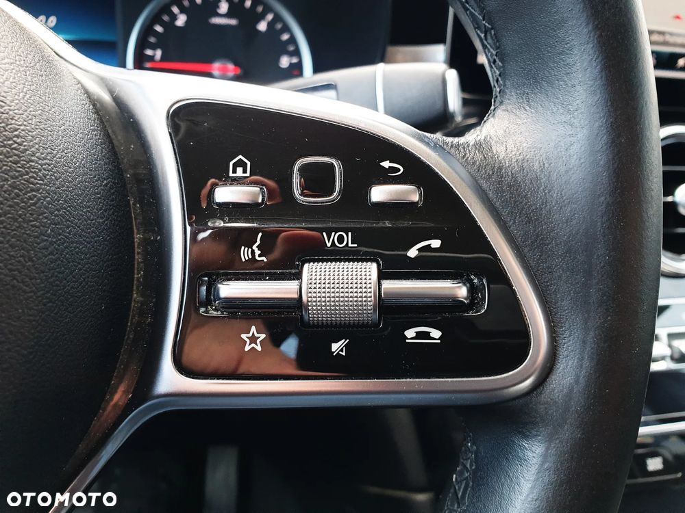 Mercedes-Benz GLC 200 d 4-Matic Business Edition - 24