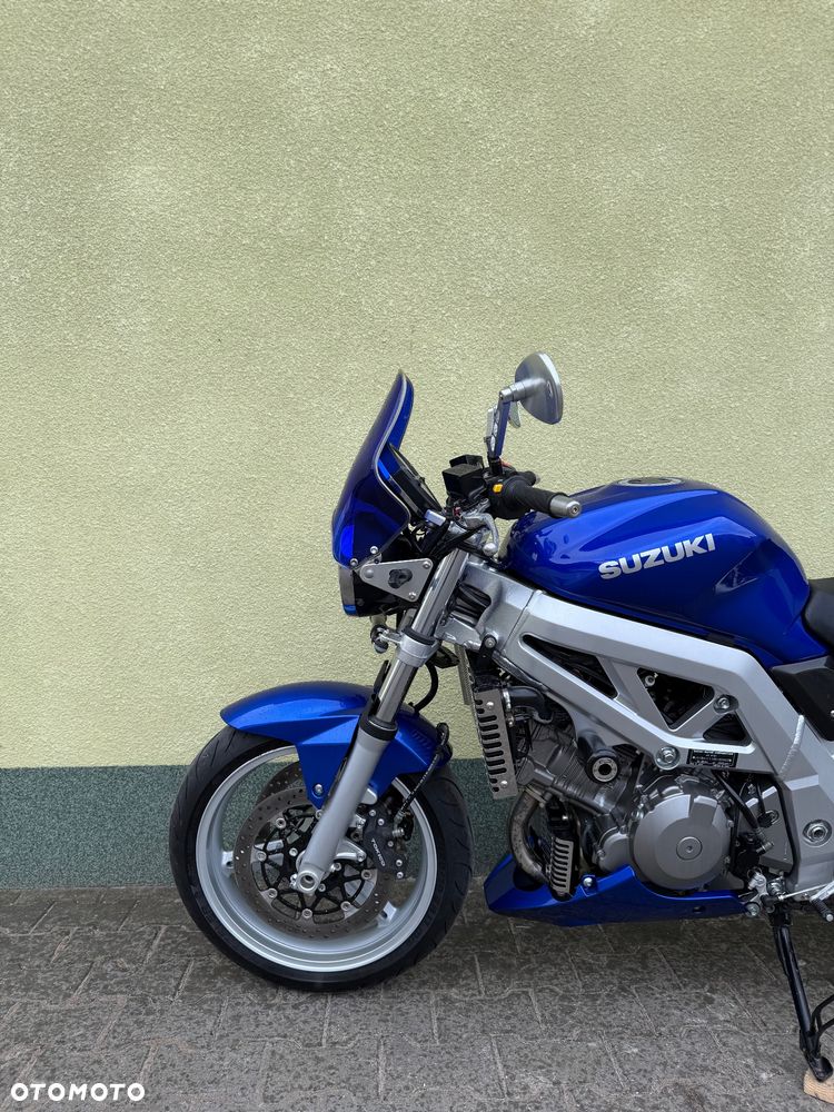 Suzuki SV - 28