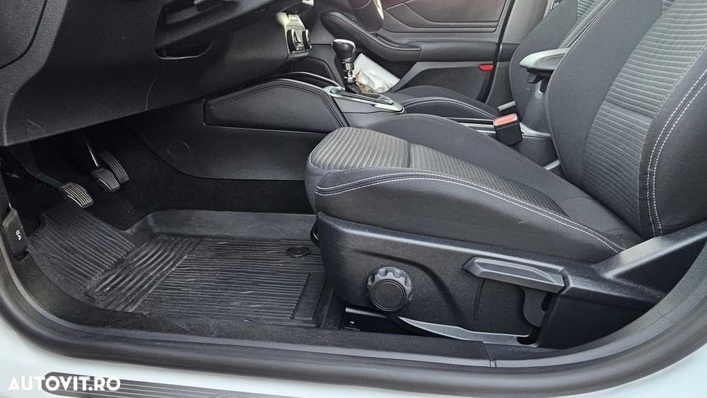 Ford Focus 1.5 EcoBlue Start-Stopp-System TITANIUM - 25