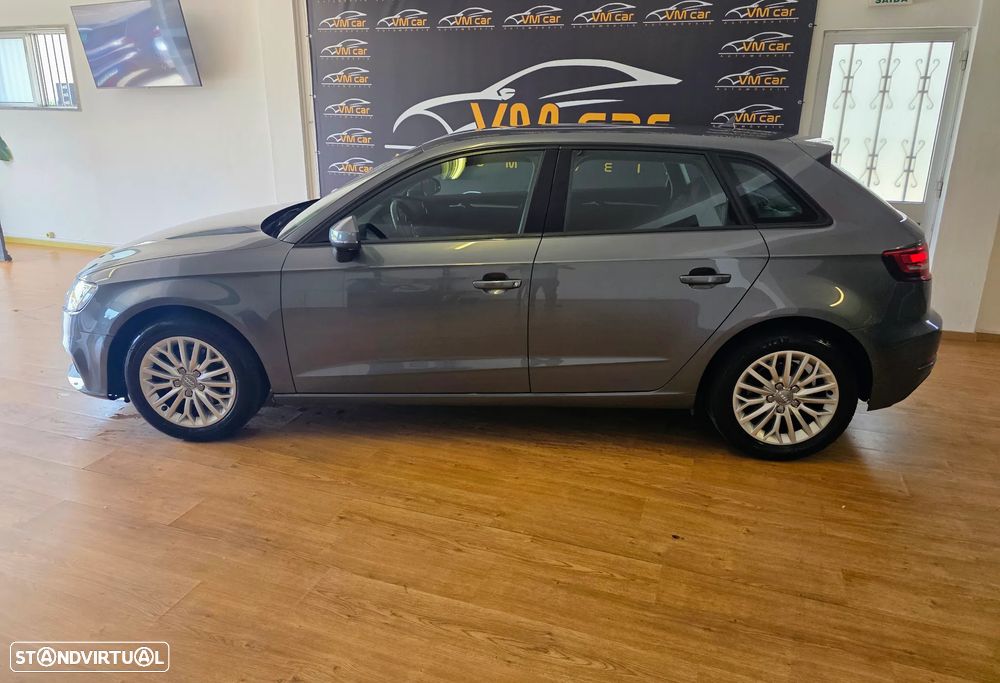 Audi A3 Sportback 1.6 TDI Design - 7