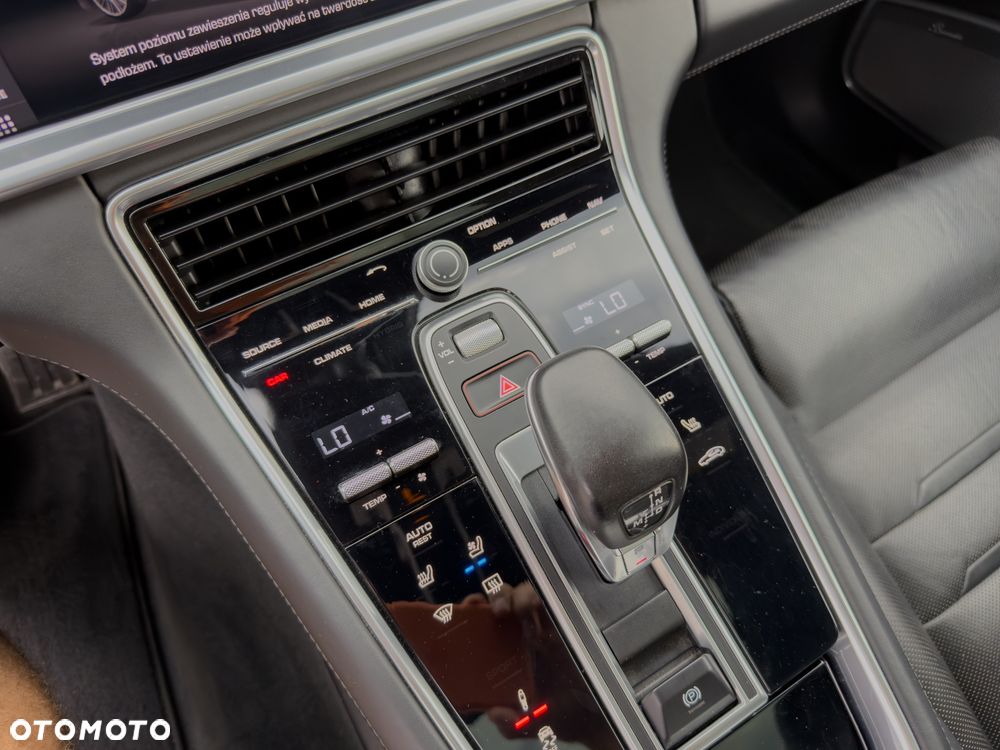 Porsche Panamera Turbo - 22