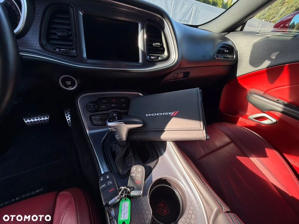 Dodge Challenger Automatik SXT Plus - 30