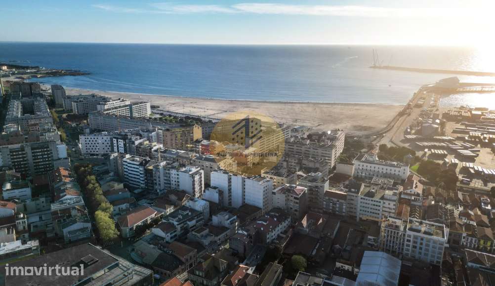 Apartamento T2 Luxo em Matosinhos Sul | A 1 Minuto da Praia! - Grande imagem: 2/12