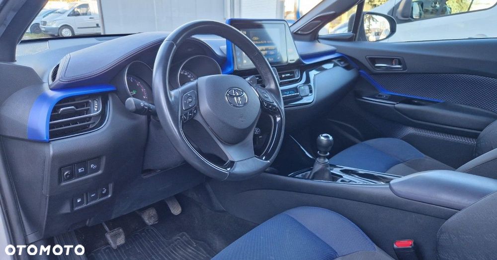 Toyota C-HR 1.2 T Dynamic - 28