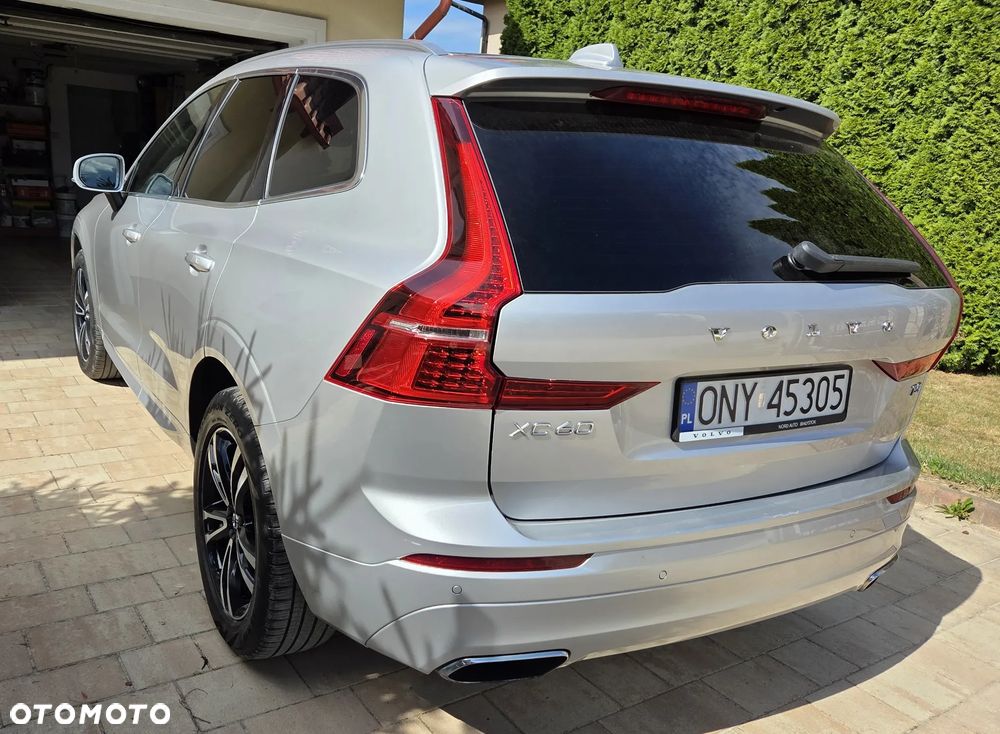 Volvo XC 60 T5 Momentum - 4