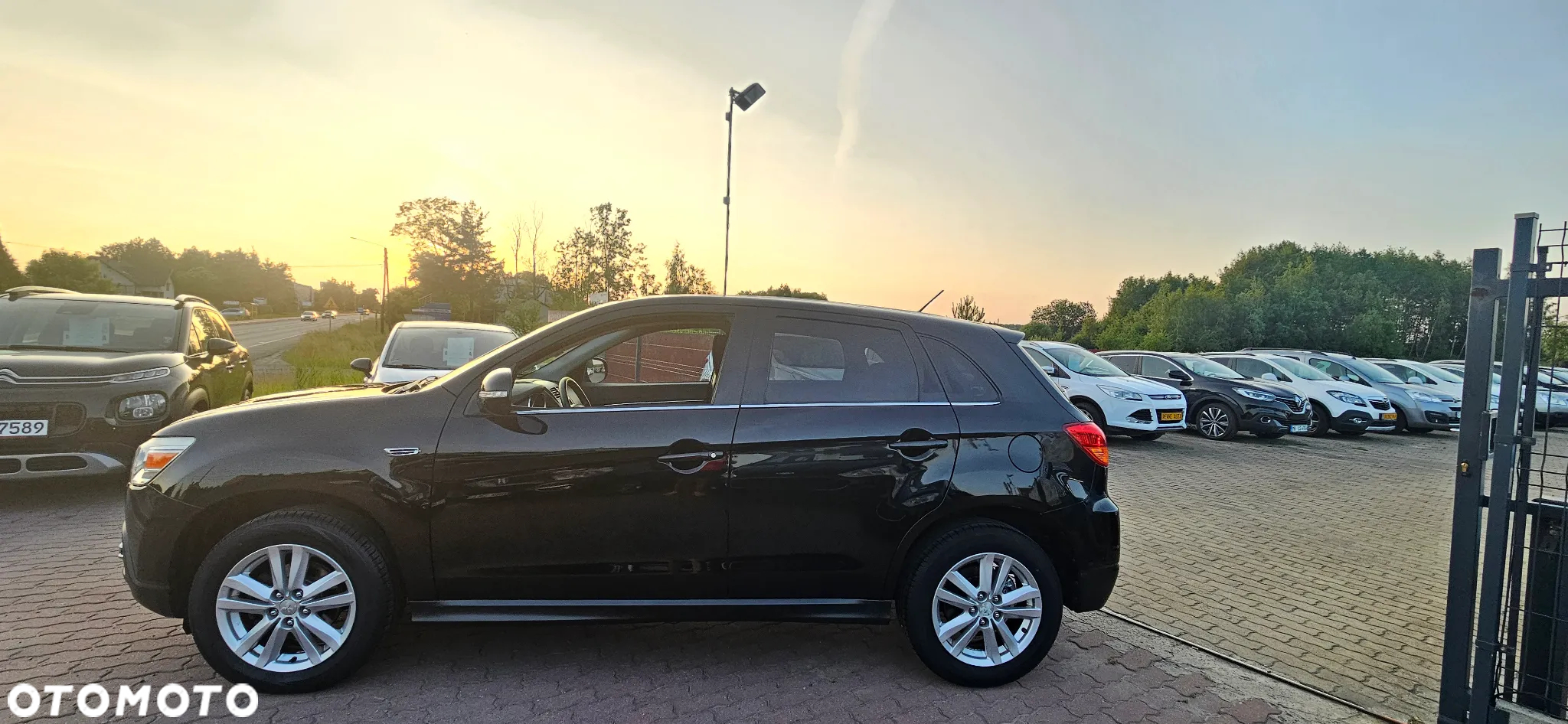 Mitsubishi ASX 1.6 2WD Diamant Edition - 9
