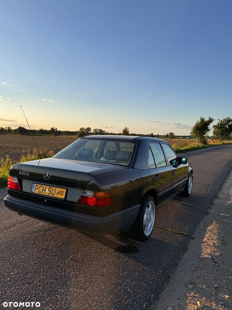 Mercedes-Benz W124 (1984-1993) - 7