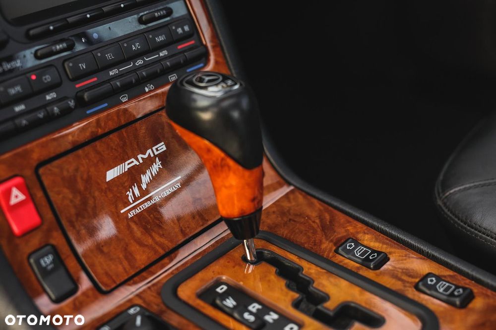 Mercedes-Benz CL - 26