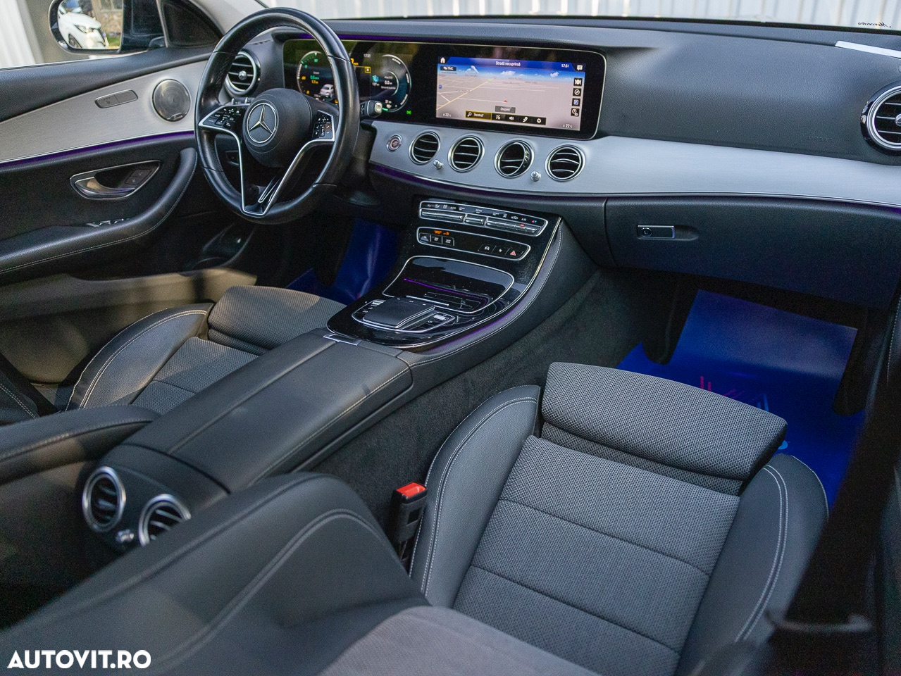 Mercedes-Benz E 300 de 4MATIC Aut. - 6