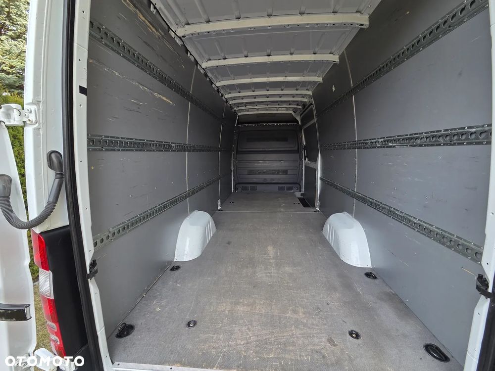 Mercedes-Benz Sprinter - 23