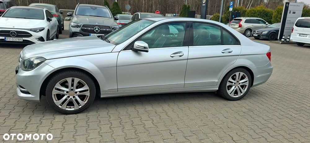 Mercedes-Benz Klasa C 180 (BlueEFFICIENCY) Avantgarde - 6