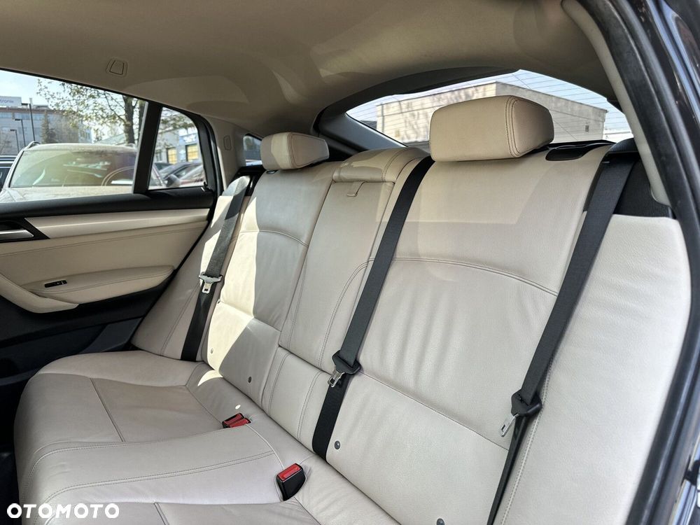 BMW X4 xDrive20d sport - 34