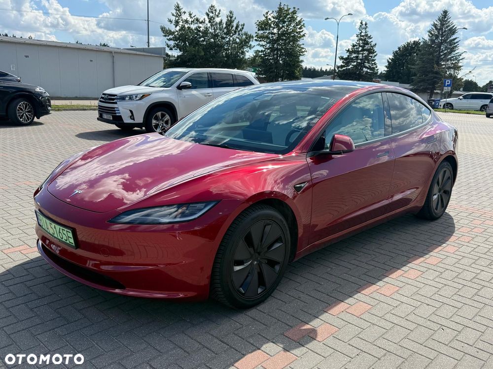 Tesla Model 3 - 5
