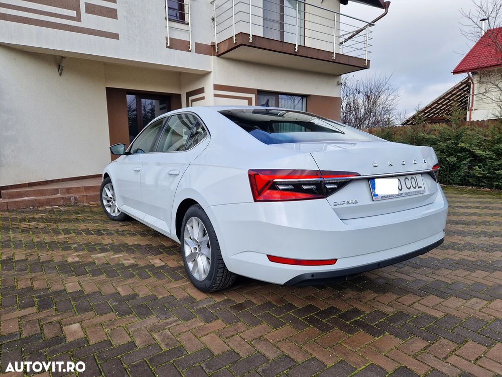 Skoda Superb 2.0 TDI DSG Ambition - 30