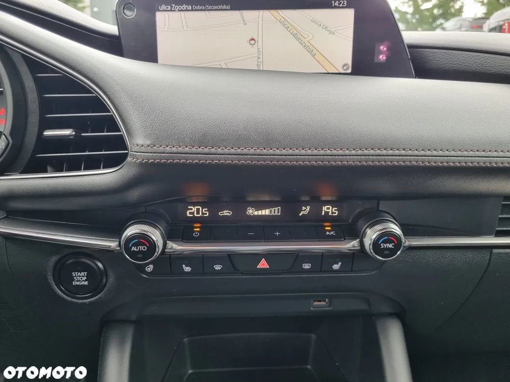 Mazda 3 SKYACTIV-G 2.0 M-Hybrid - 26