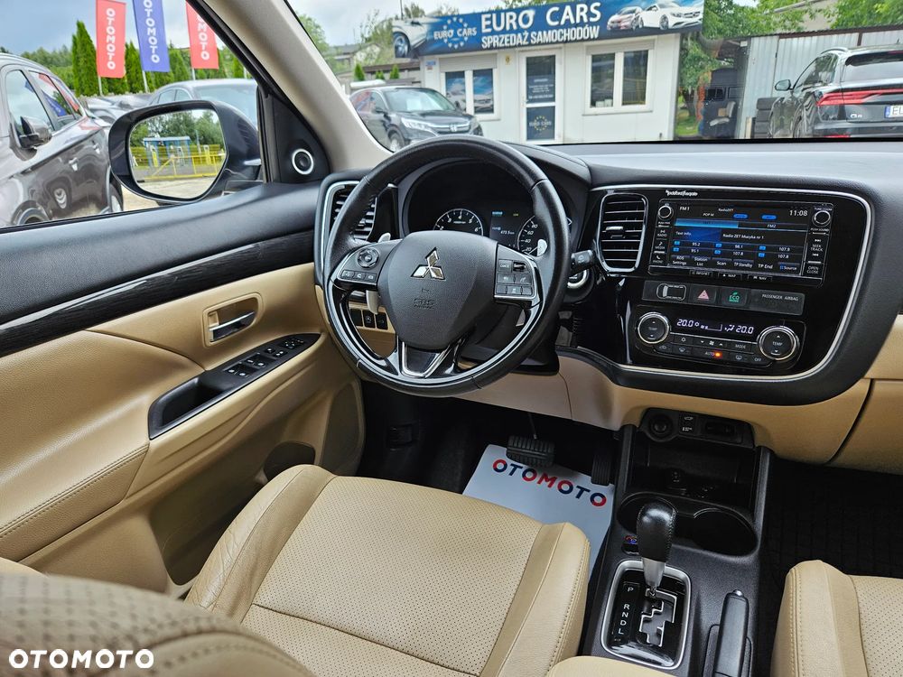 Mitsubishi Outlander 2.0 Intense + SDA 4WD CVT - 24