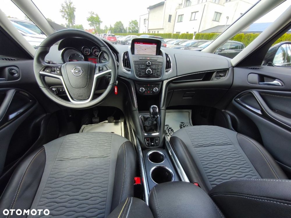 Opel Zafira - 8