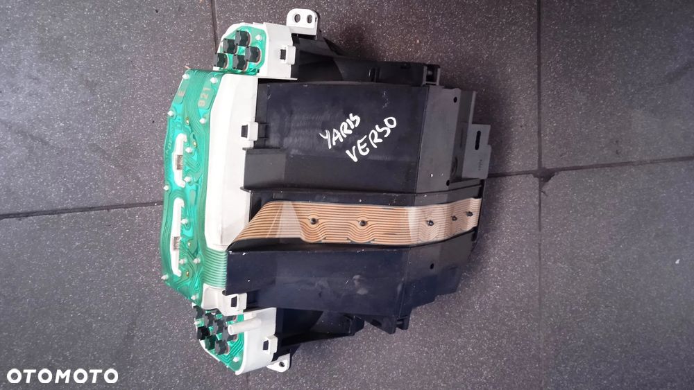 Licznik zegary Toyota Yaris Verso 83800-52510 - 3