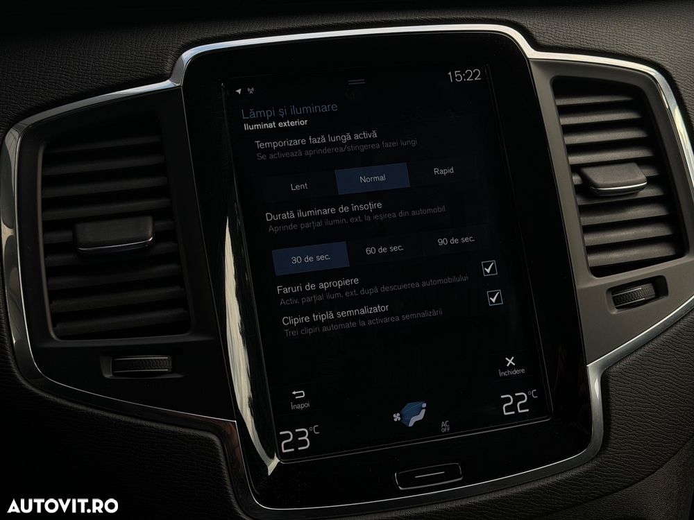 Volvo XC 90 D5 AWD Geartronic Momentum - 33