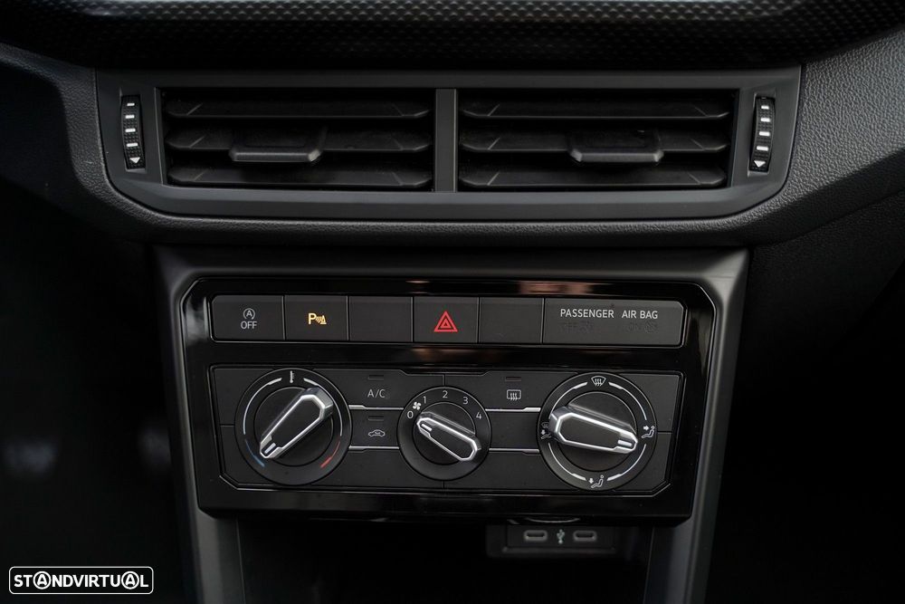 VW T-Cross 1.0 TSI BlackStyle - 24