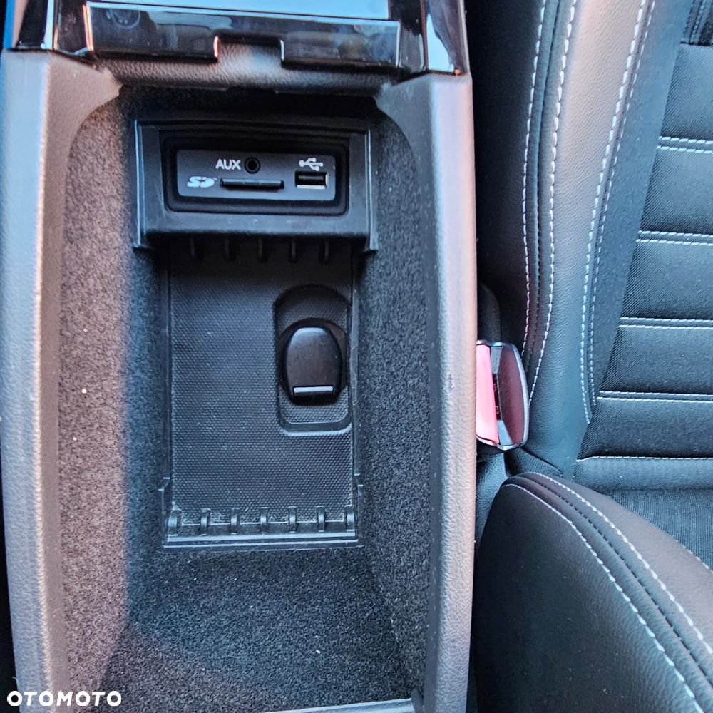 Renault Laguna dCi 150 FAP Bose - 34
