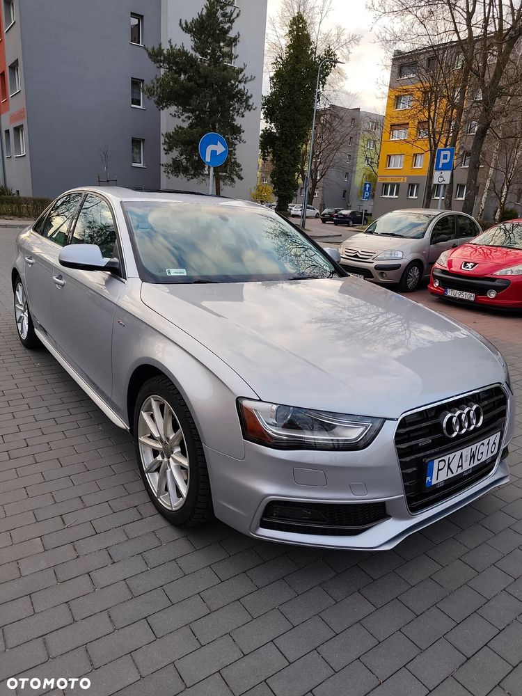 Audi A4 Limousine - 1