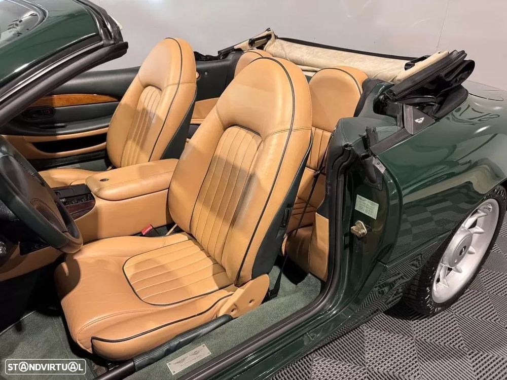 Aston Martin DB7 Vantage Volante — fotografia 27