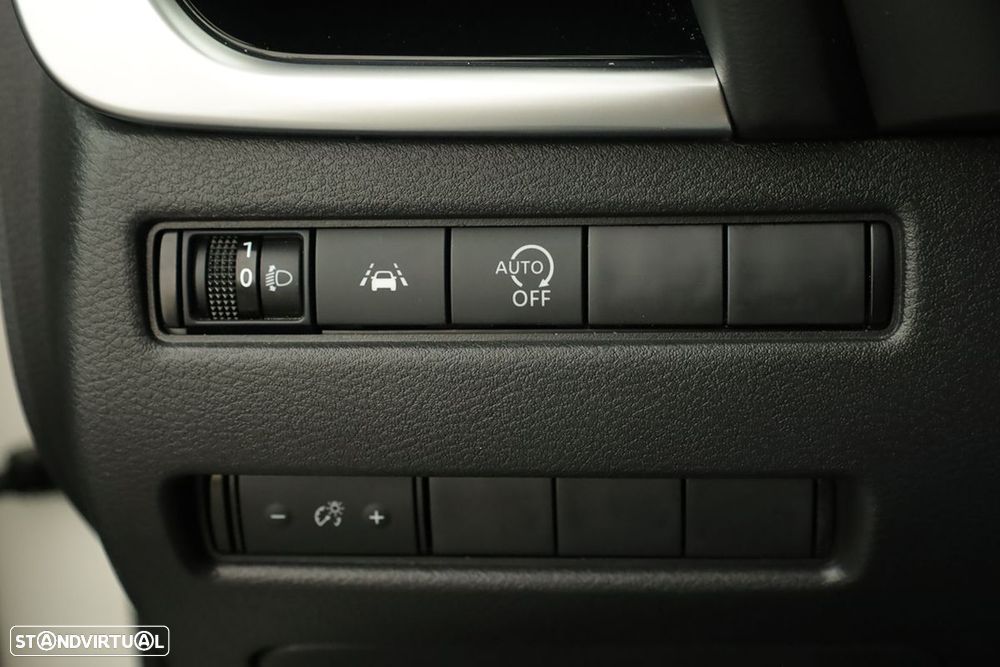 Nissan Qashqai 1.3 DIG-T N-Connecta LED - 18