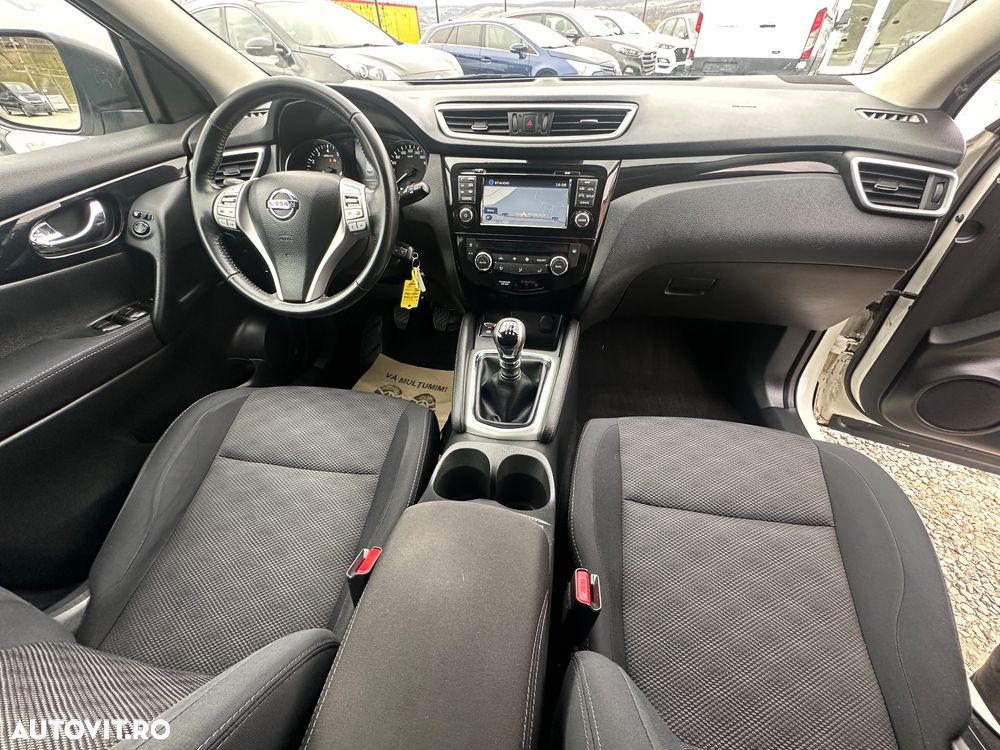 Nissan Qashqai 1.6 DIG-T N-Connecta - 6